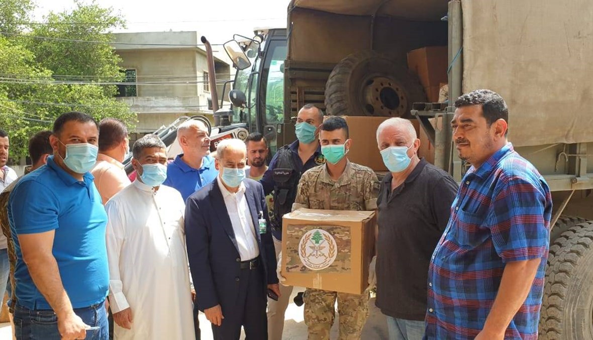الجيش يوزع 700 حصة غذائية في عكار