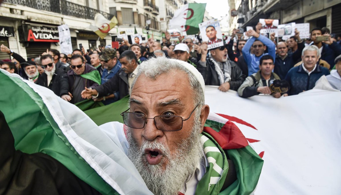 تظاهرات الجزائر في أسبوعها الـ49: آلاف شاركوا في مسيرة... و"لن نتوقف"