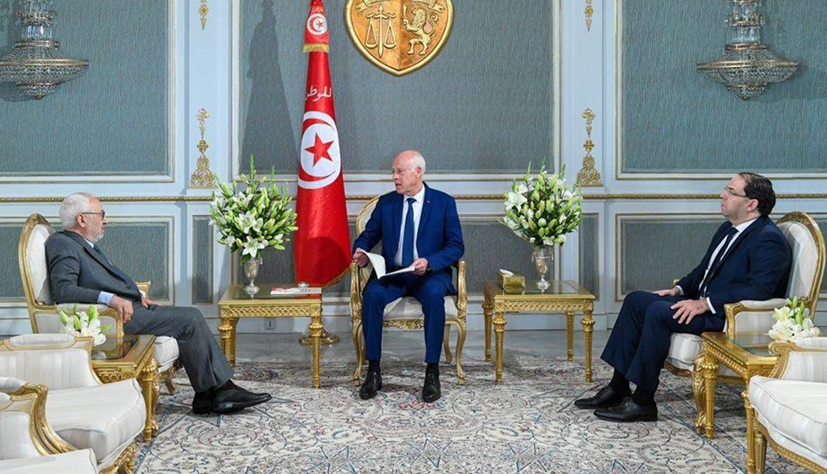 تونس: سعيد يلوّح بحلّ البرلمان والدعوة لانتخابات إذا فشلت الحكومة في نيل الثقة