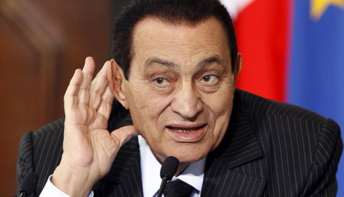 الأخيرة صارت حقيقة... 9 سنوات من شائعات وفاة حسني مبارك
