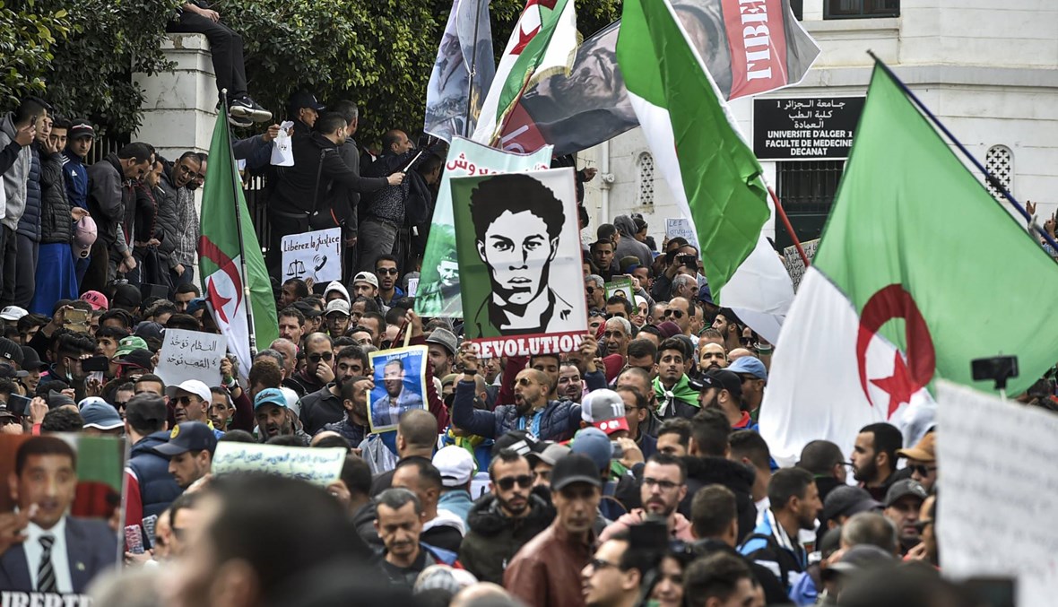 تظاهرات الجزائر في أسبوعها الـ55:  "النظام الّذي يحكمنا أخطر من فيروس كورونا"