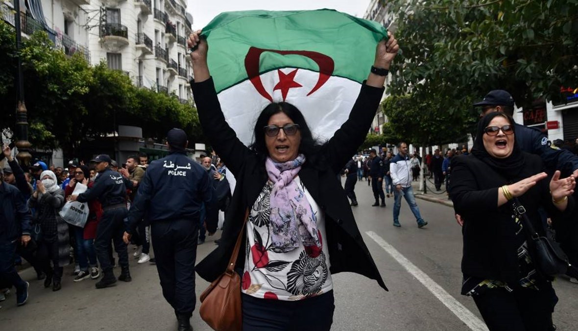 تظاهرة جديدة في الجزائر ضد قمع الحراك... "حرّروا الرهائن"