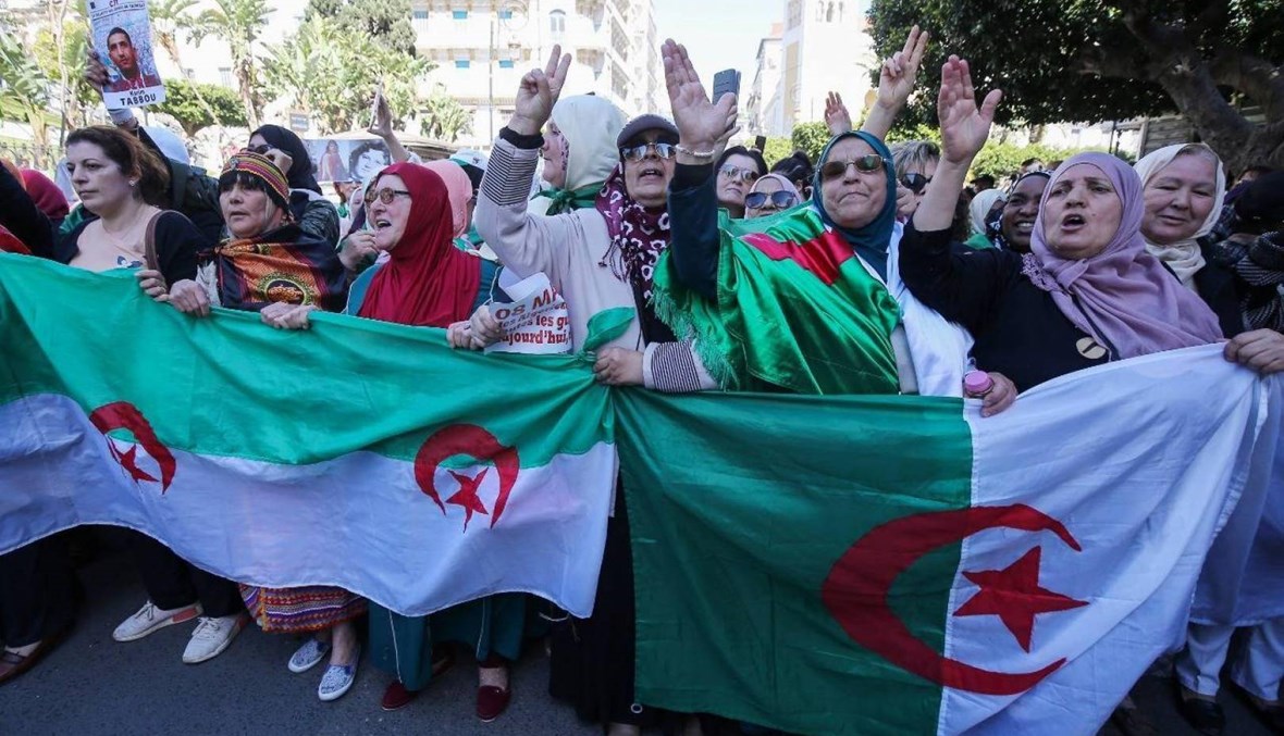 الجزائر تستدعي سفيرها لدى باريس للتشاور على خلفية بثّ وثائقيات حول "الحراك"