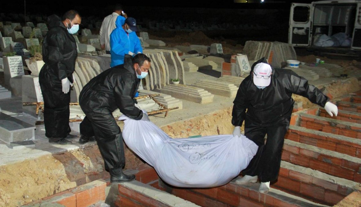 تونس تنتشل جثثاً أخرى لمهاجرين غرقوا قبالة صفاقس: الحصيلة ترتفع إلى 55 قتيلاً