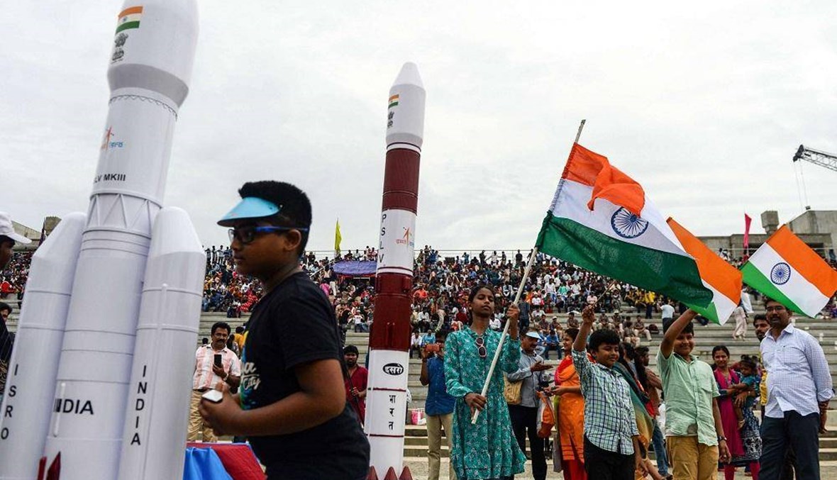 الهند تنوي إرسال مهمة جديدة إلى القمر في 2020