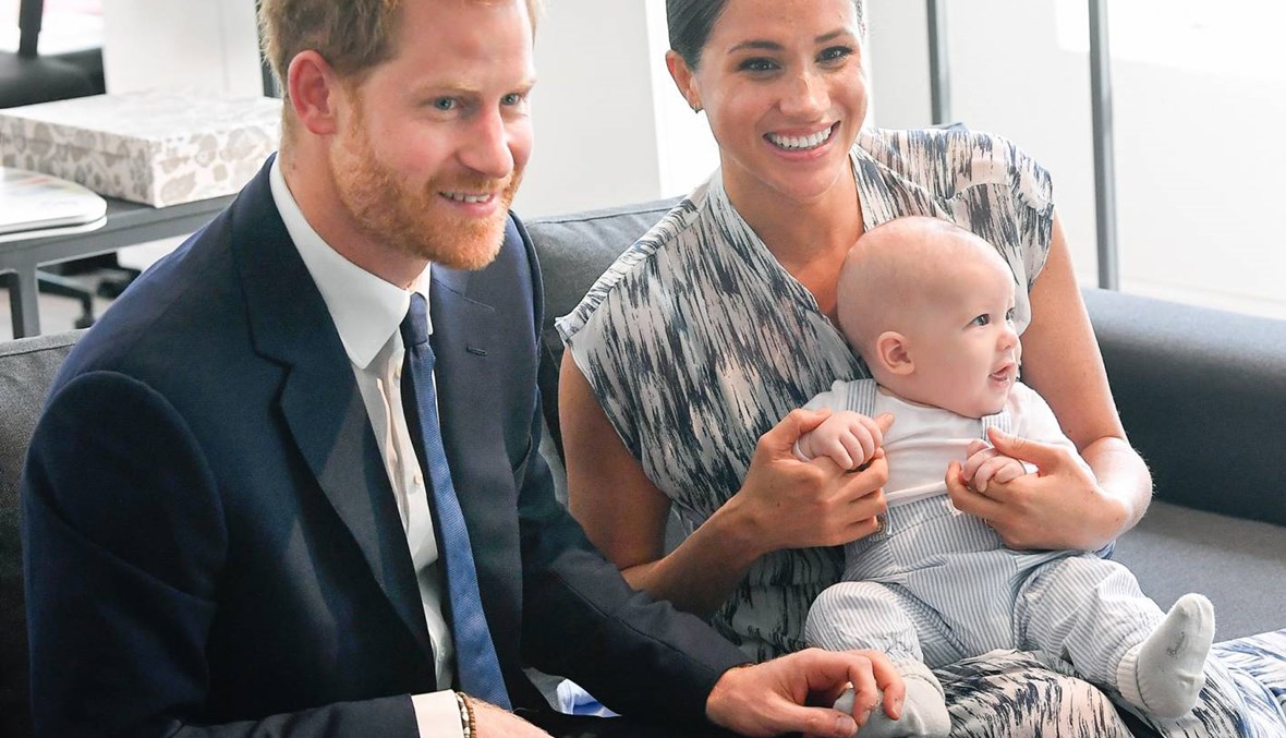 هاري وميغن في كندا يواجهان وجيرانهما الجدد صائدي صوَر المشاهير