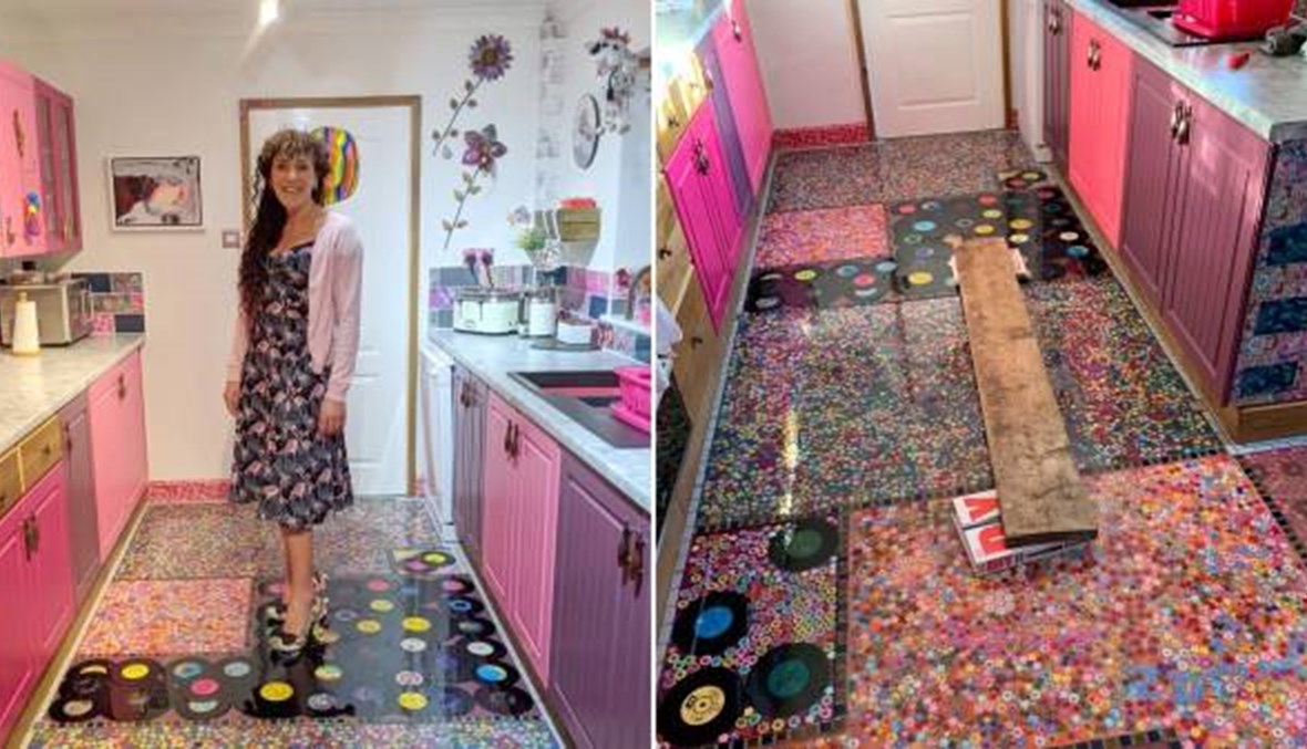 بعدما انفصلت عن زوجها... امرأة تزيّن أرضيّة مطبخها بأغراضه