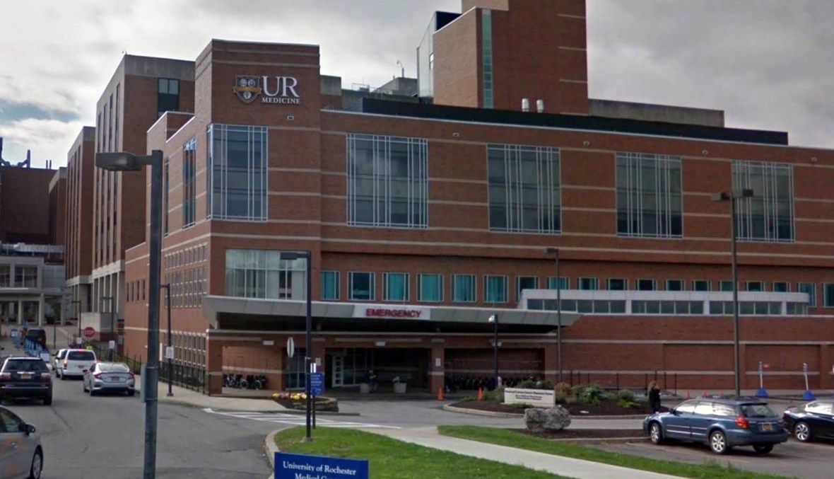 رجل يخفي إصابته بكورونا ليرافق زوجته إلى قسم الولادة... والنتيجة؟