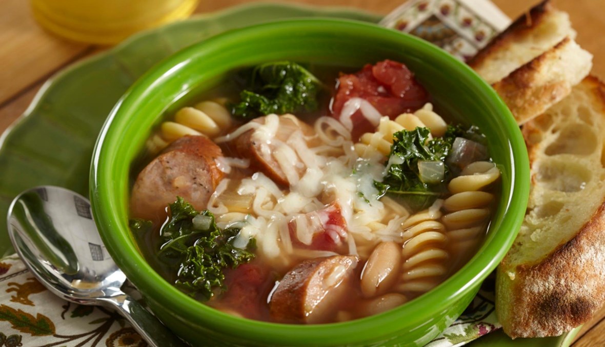 حساء النقانق الإيطالي: طبق شهيّ على مائدتك
