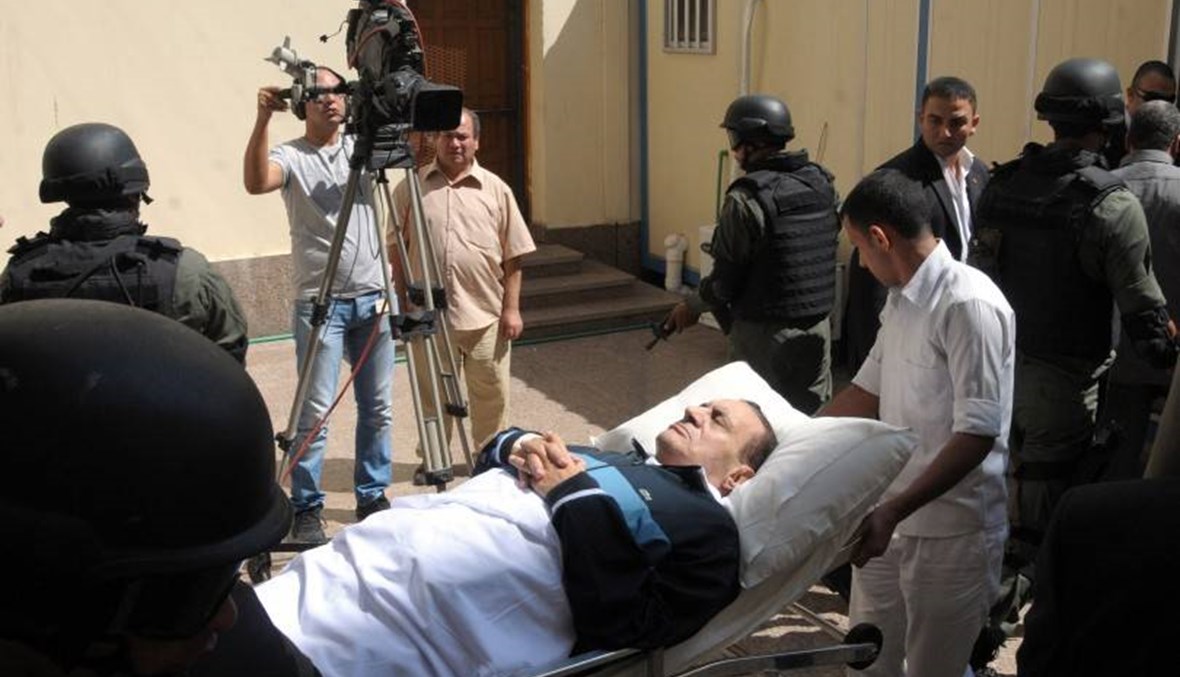 طبيب مبارك يكشف عن مرضه النادر