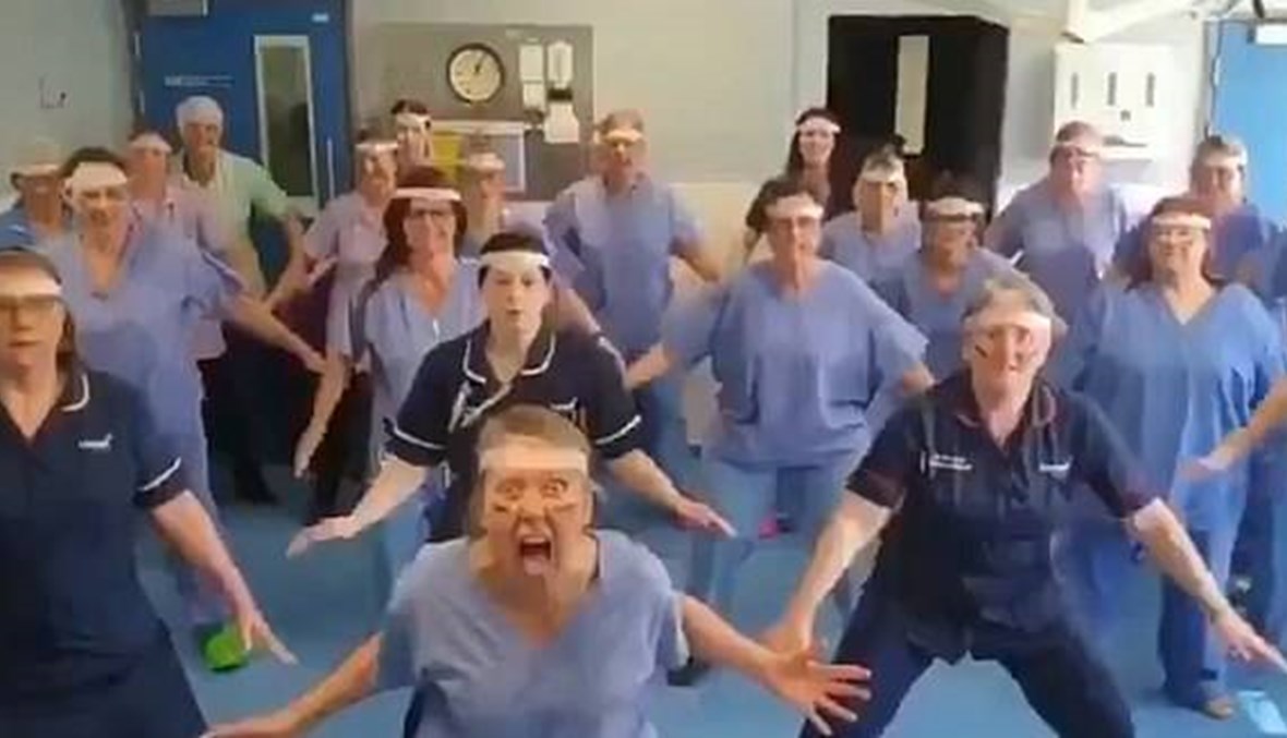 رقصة ممرضات تثير تفاعلات ضد العنصريّة