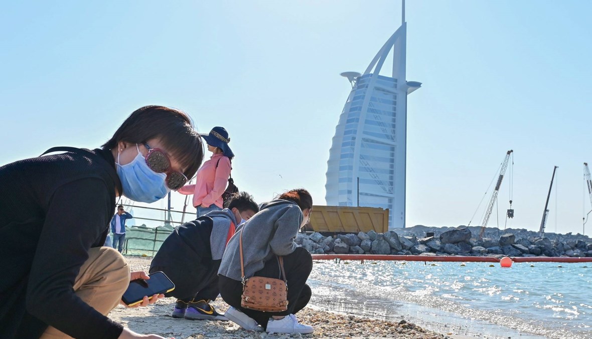 الإمارات تشخّص حالات مصابة بالكورونا... الصينيون الأربعة سائحون من ووهان