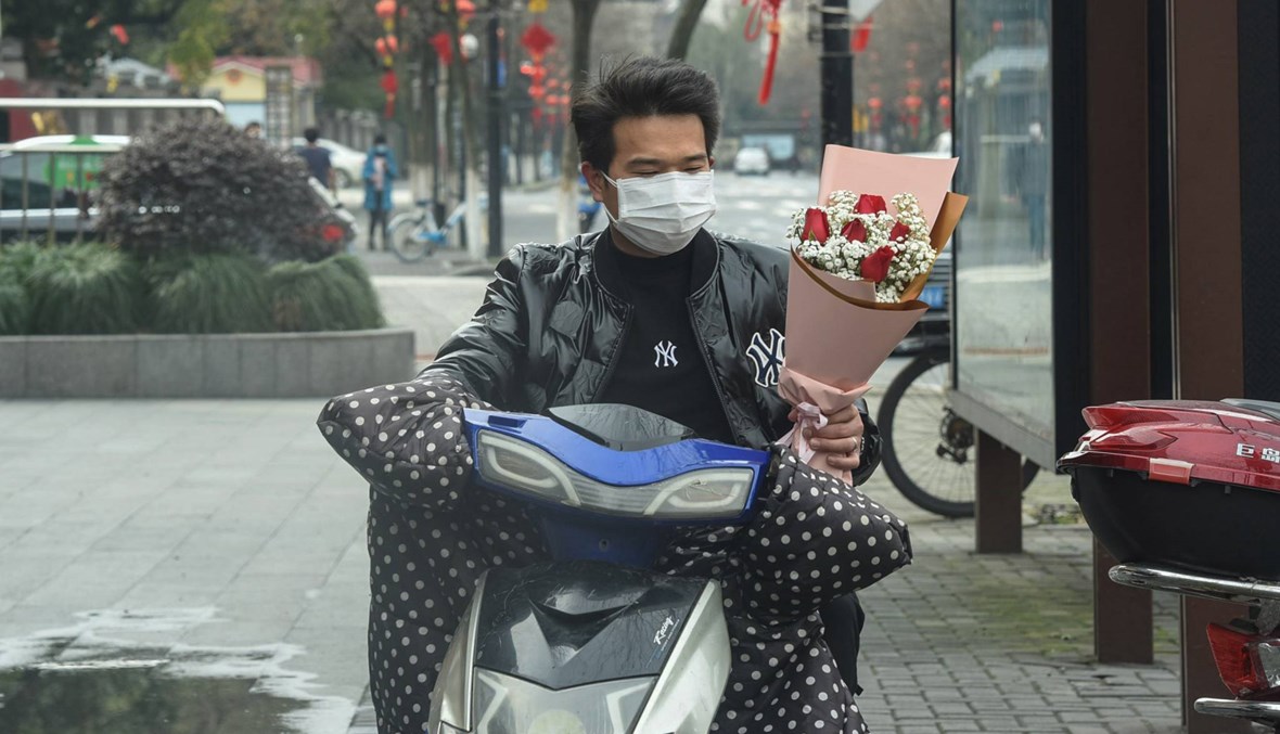 عيد الحبّ يحلّ حزيناً في الصين: "لا ورود هذه السنة"، وحجر صحيّ بسبب فيروس كورونا