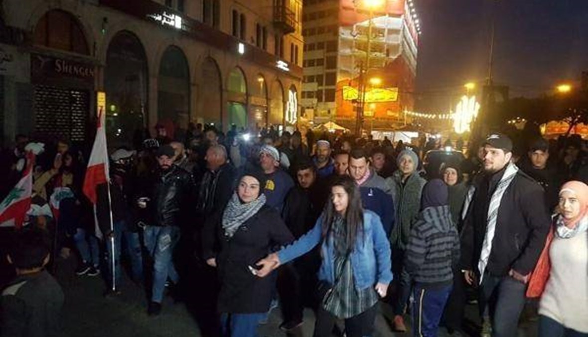 مسيرة جابت شوارع طرابلس رفضاً للجوع والفقر (فيديو)