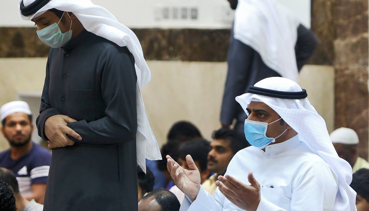 الكويت: ارتفاع عدد الإصابات بفيروس كورونا إلى 45