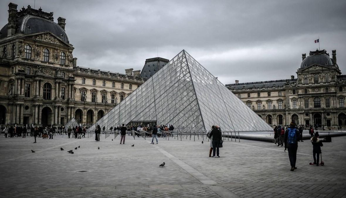 فرنسا: متحف اللوفر أغلق أبوابه أمام الزوّار بسبب مخاوف من فيروس كورونا