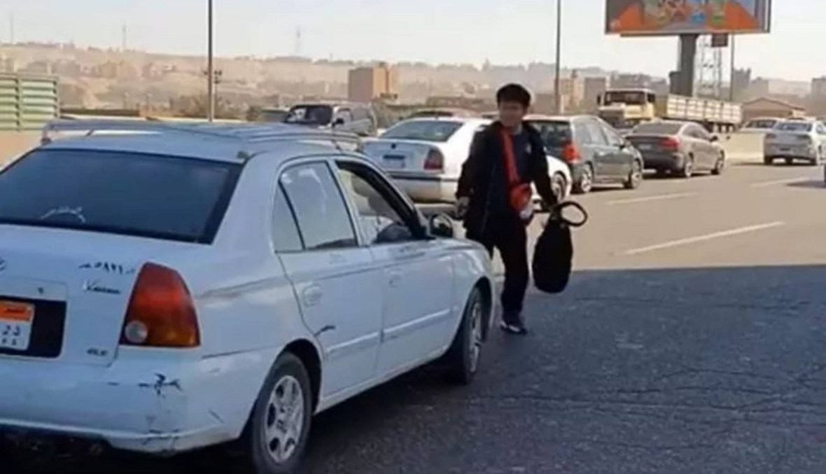 بسبب كورونا... القبض على سائق مصري بتهمة التنمّر ضد شاب صيني (فيديو)