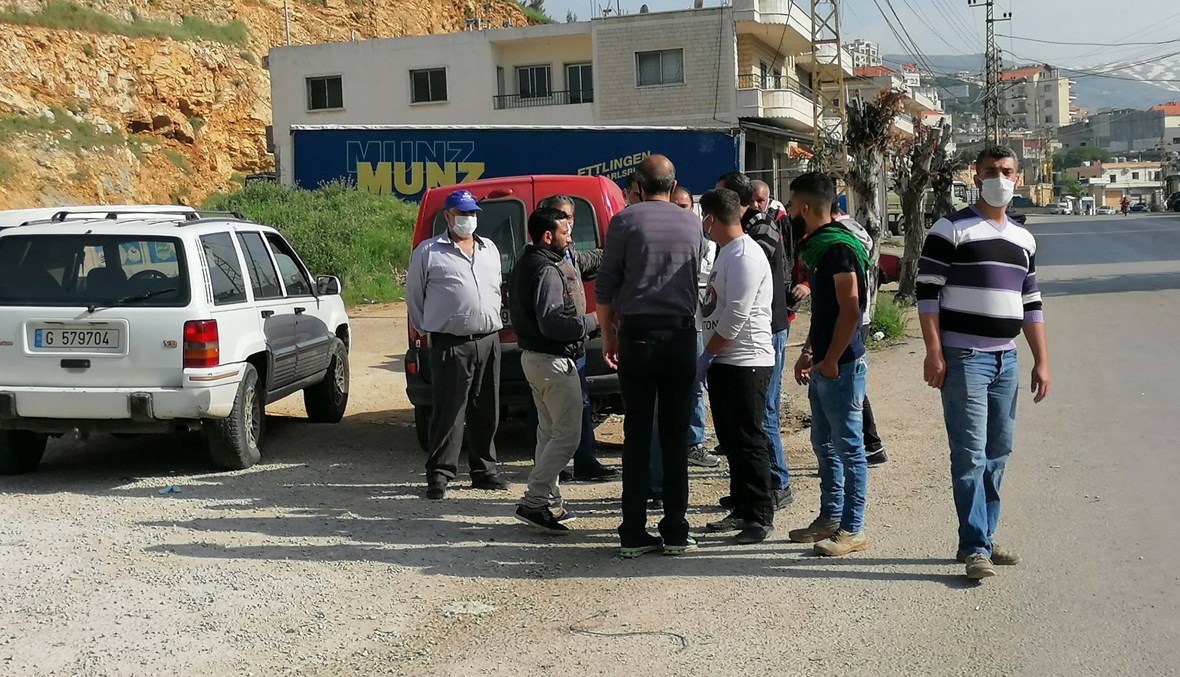 اعتصام لموزعي الخبز في قب الياس احتجاجا على رفع السعر
