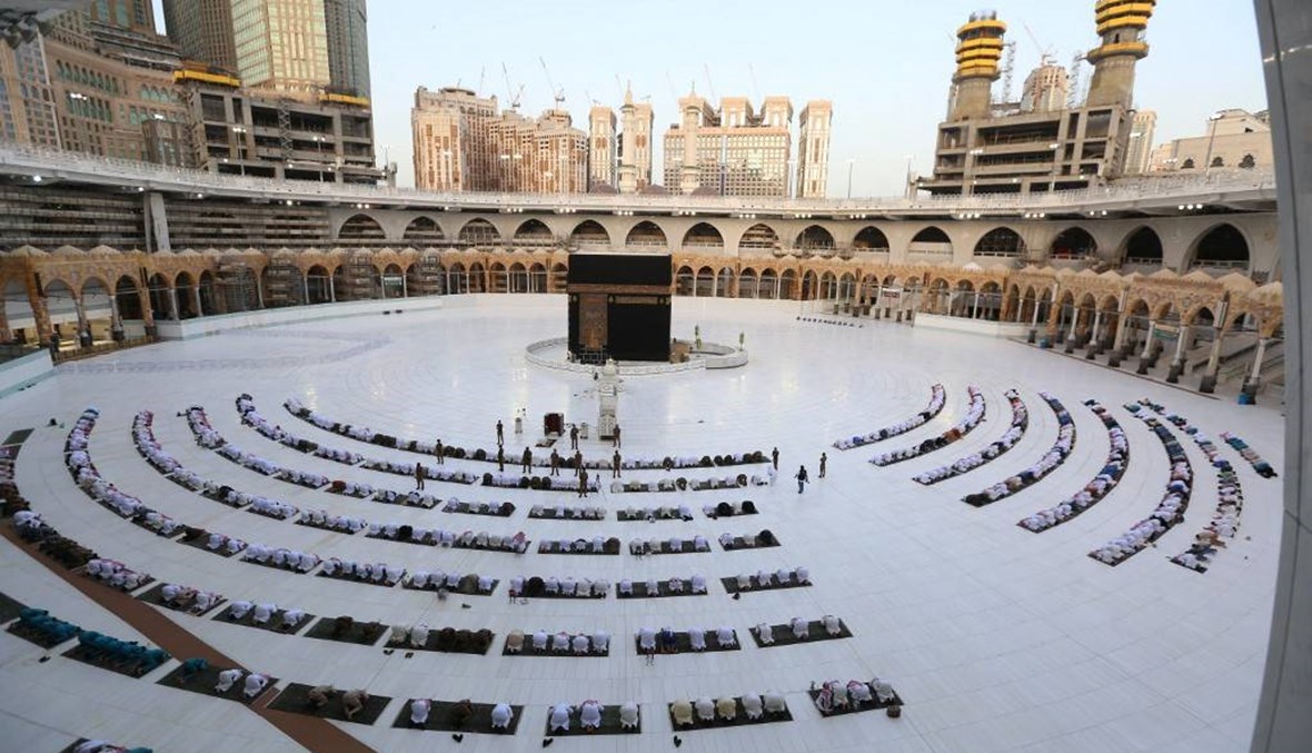 السعودية سترفع حظر التجول بدءاً من 21 حزيران... السماح بإقامة الصلوات في مكة