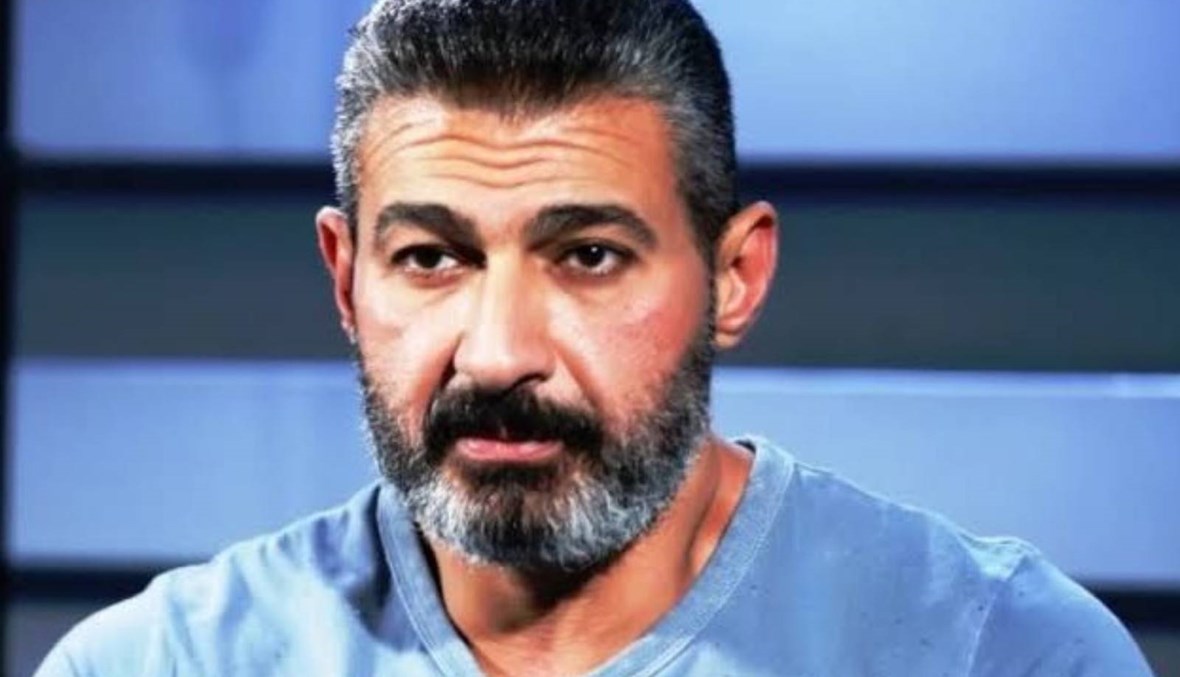 ياسر جلال يحصد جائزة "أفضل ممثل" بمهرجان "همسة"