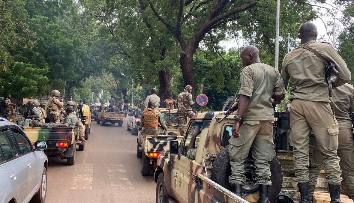 الانقلاب العسكري في مالي يوجه ضربة لاستراتيجيّة فرنسا