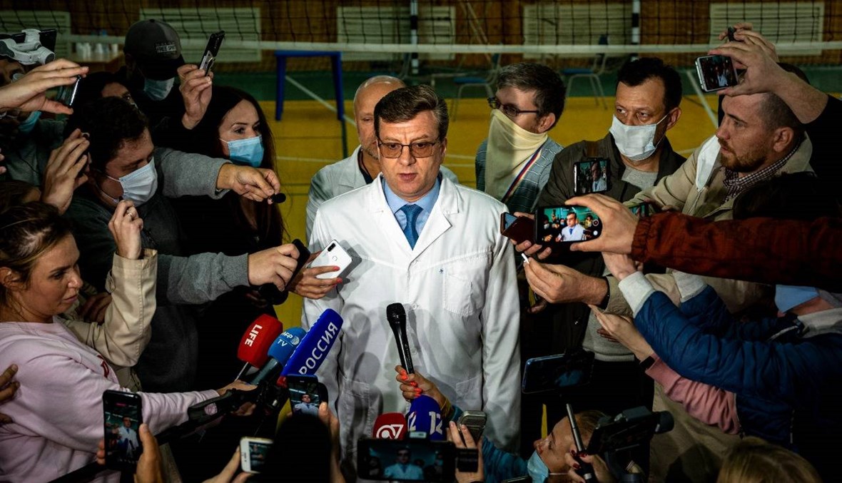 الأطباء الروس: حالة نافالني "غير مستقرّة" و"لا أثر" لسموم في جسمه