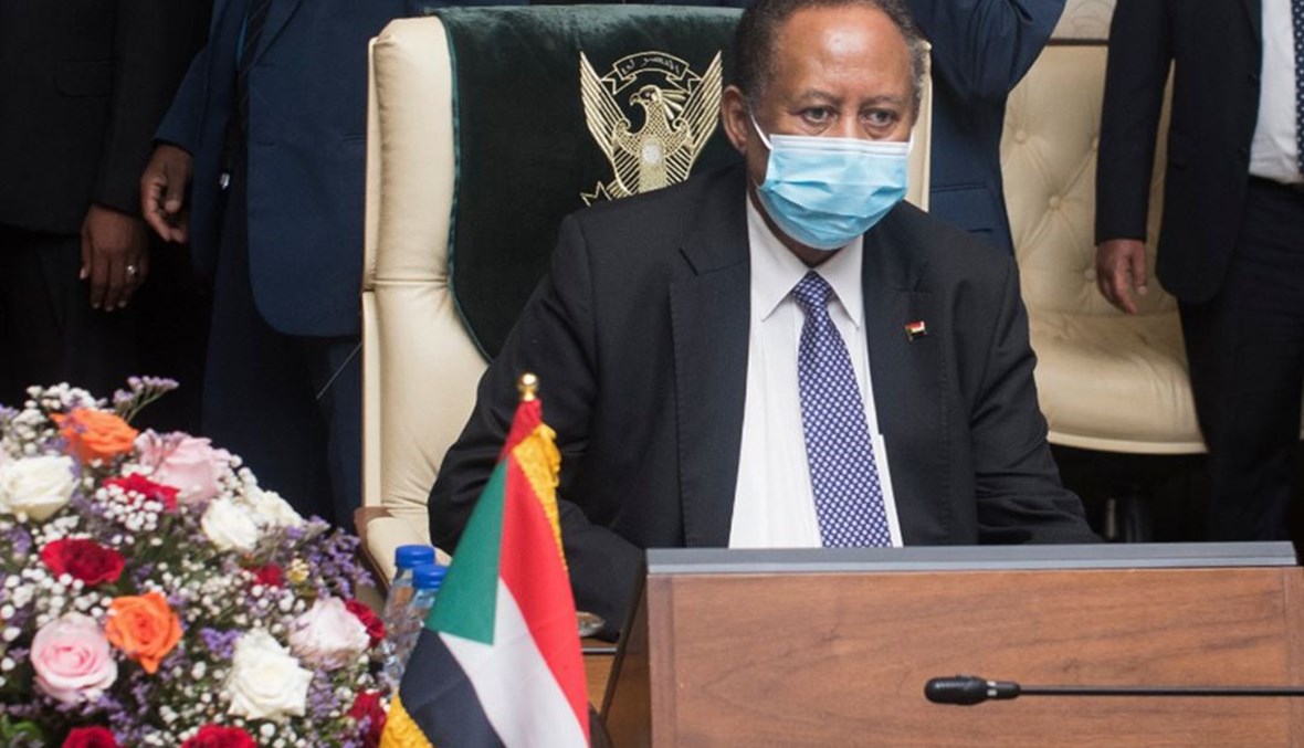 حمدوك خلال لقاء مع نظيره الاثيوبي في الخرطوم (25 آب 2020، أ ف ب).