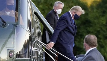 Trump takes a brief car ride, ignoring own COVID infection
