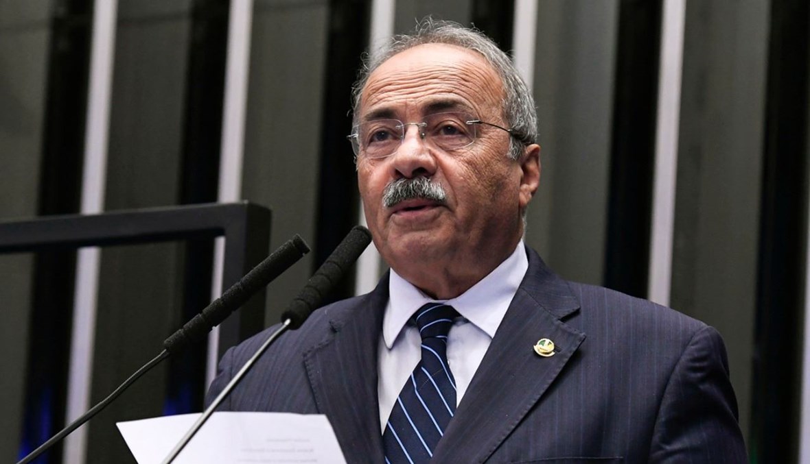 رودريغيز متكلما امام مجلس الشيوخ في برازيليا (9 آذار 2020، ا ف ب). 
