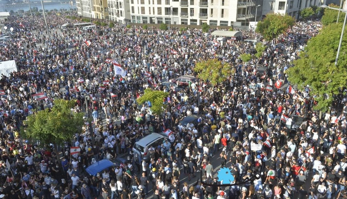 سنة على 17 تشرين: انفجار "الهمبرغر" الاجتماعي اللبناني