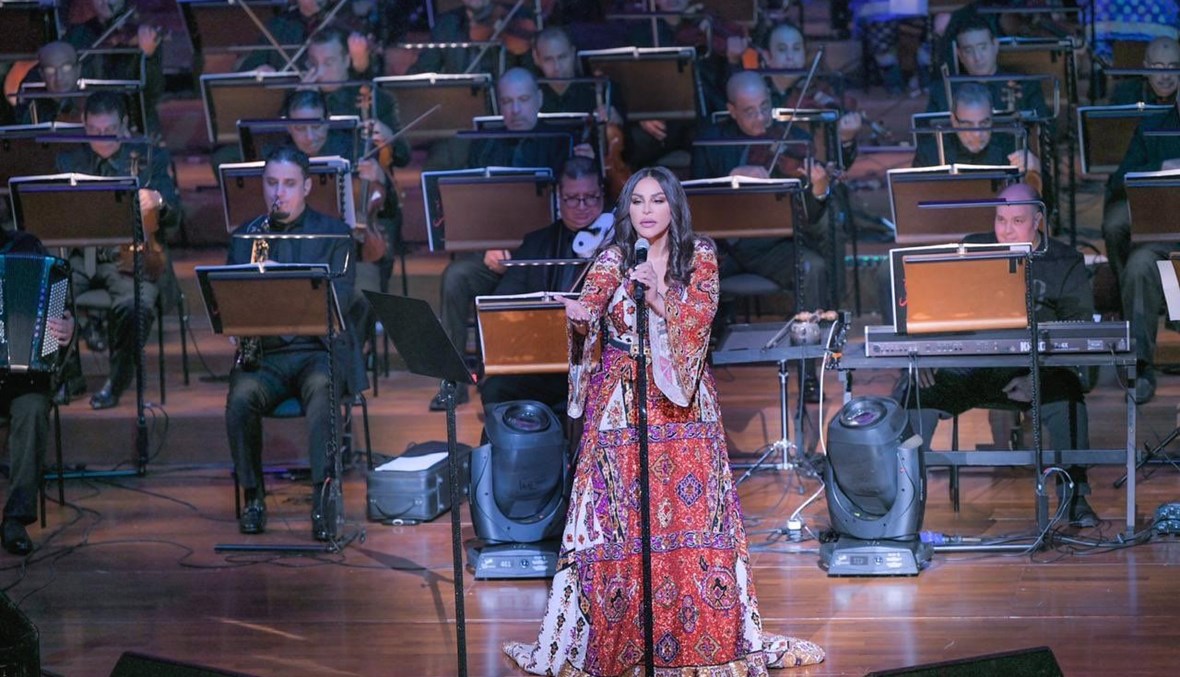 انتقادات لأحلام بسبب حفلها في عمان... ماذا عن زواج ابنها؟