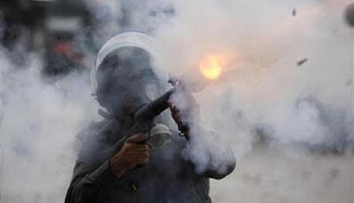الدرك الأردني يستخدم الغاز المسيل للدموع لفضّ أعمال شغب داخل مخيم الزعتري\r\n