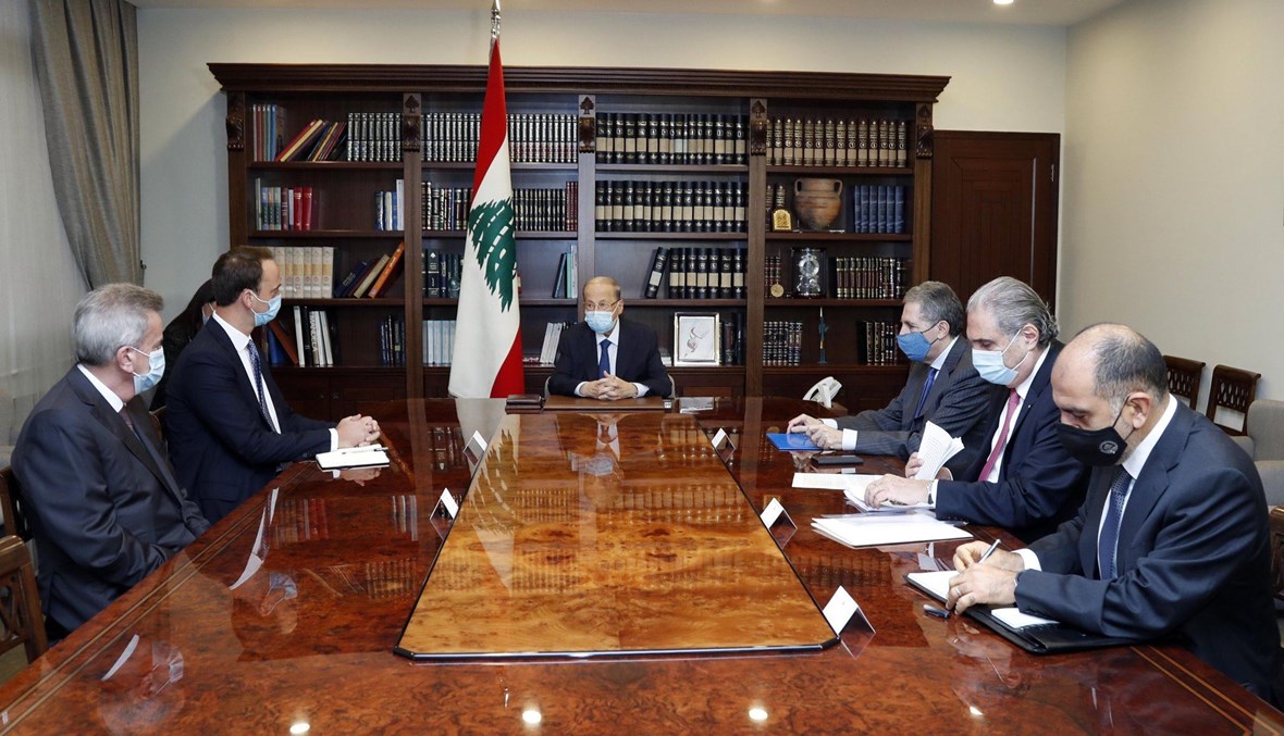 عون استقبل مدير شركة Alvarez & Marsal المولجة بالتدقيق الجنائي بحضور وزير المال وحاكم مصرف لبنان.