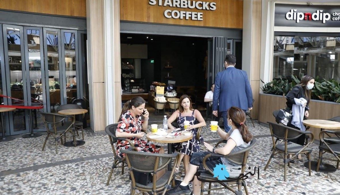 في المطعم... كيف تحمي نفسك من الإصابة بكورونا؟