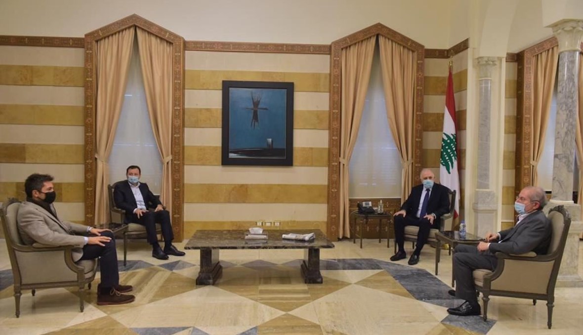 وزير الداخلية التقى وفد جمعية تجار بيروت.