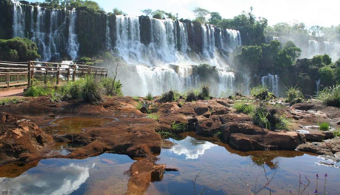 Puerto Iguazu جنّات من المياه في أرض تاريخيّة