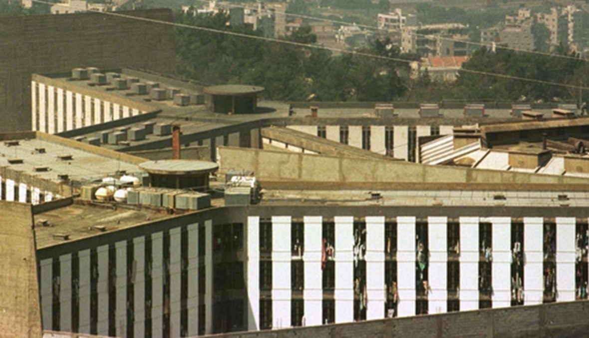 توقيف 5 مساجين في رومية وآخرين في سجن طرابلس