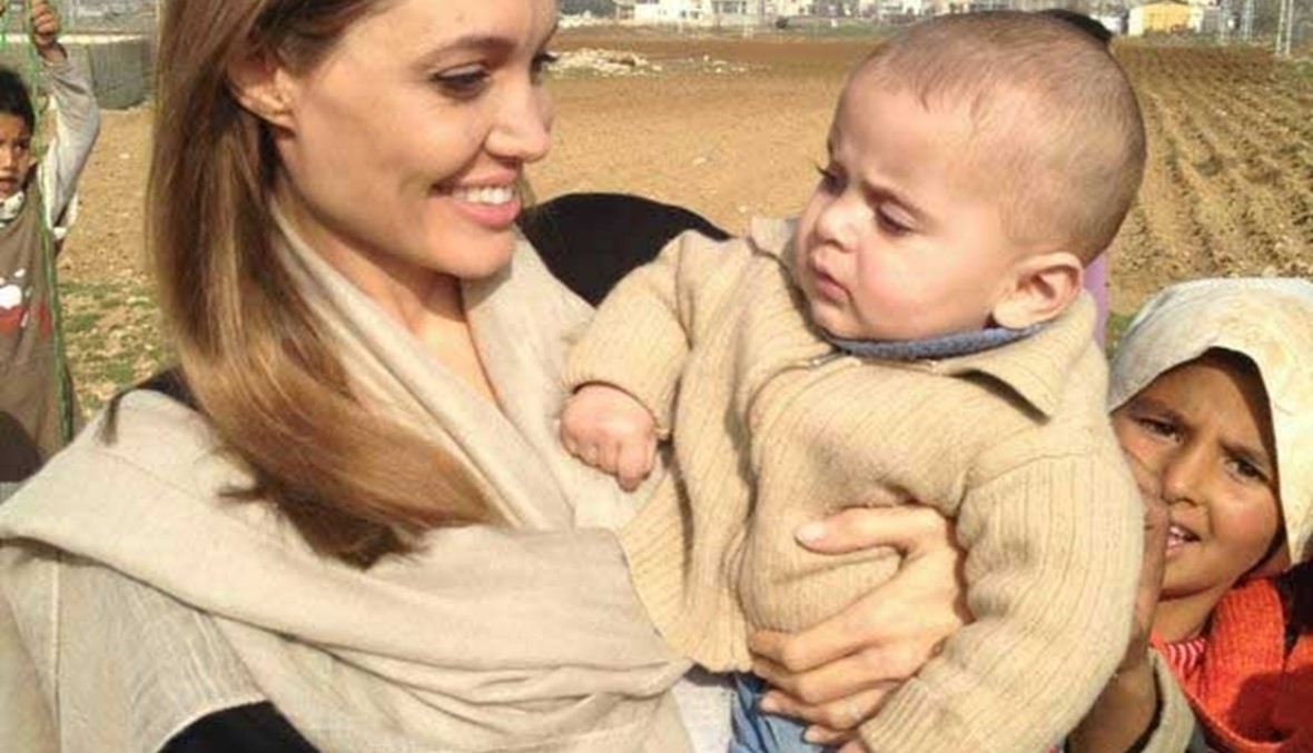 "النهار" تتبعت جولة أنجلينا جولي على مخيمات زحلة... واليكم كواليس الزيارة!