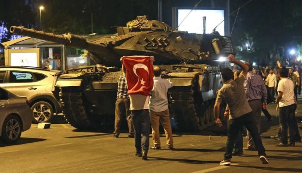 أحكام بالسجن مدى الحياة   في قضية المحاولة الانقلابية بتركيا
