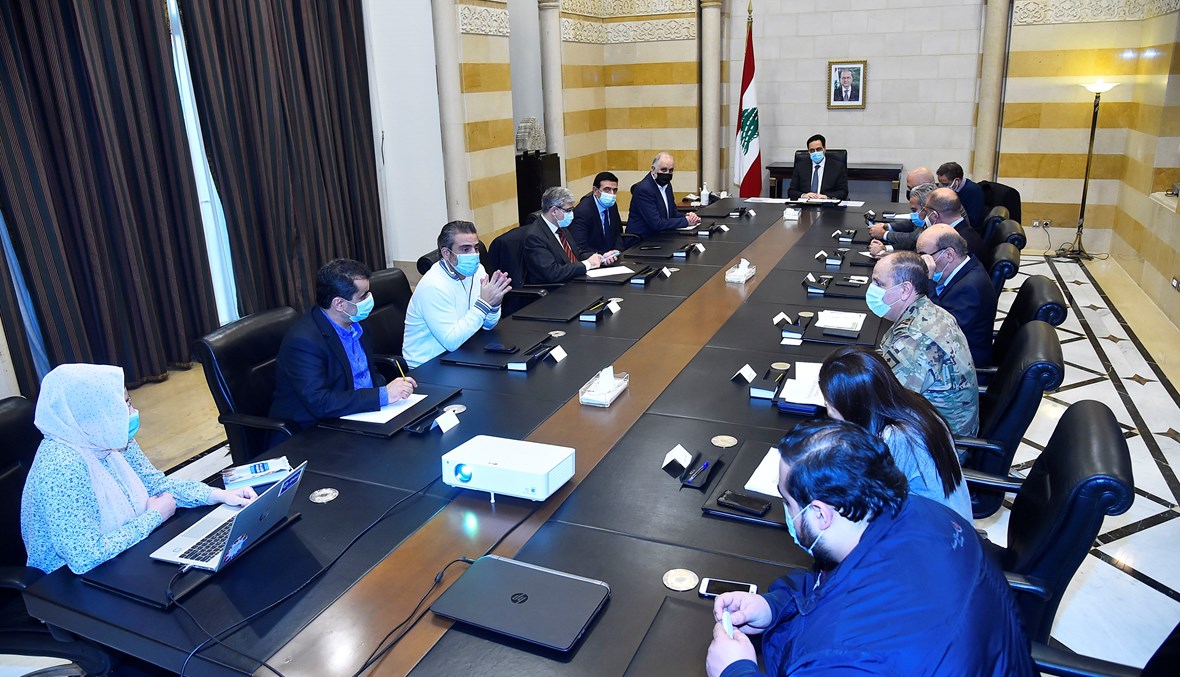 اجتماع لجنة كورونا امس برئاسة رئيس حكومة تصريف الاعمال حسان دياب.