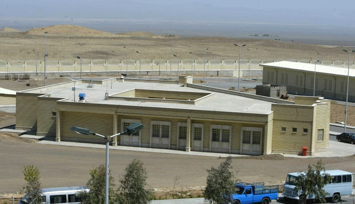 مركز الأبحاث النووية الإيراني في نطنز على بعد 270 كيلومترًا جنوب طهران  (30 آذار 2005، أ ف ب). 