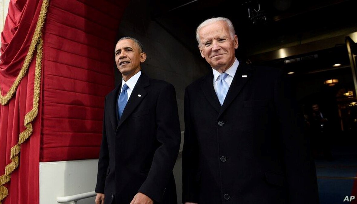 الرئيس السابق باراك أوباما ونائبه، الرئيس المنتخب حالياً، جو بايدن، يحضران حفل تنصيب الرئيس الأميركي دونالد ترامب - "أ ب"