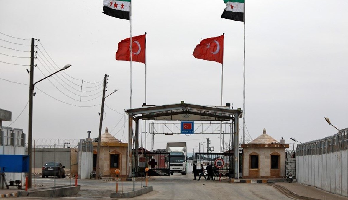 موقع تركي عند الحدود السورية (أ ف ب).