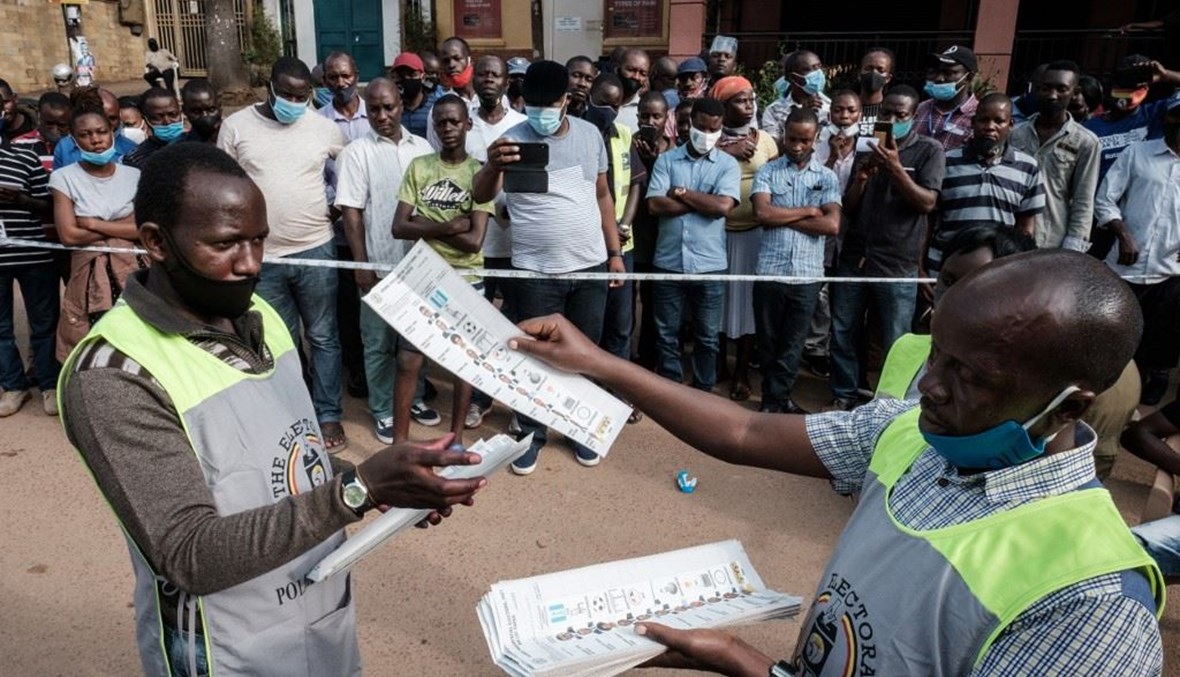 الانتخابات في أوغندا (أ ف ب).
