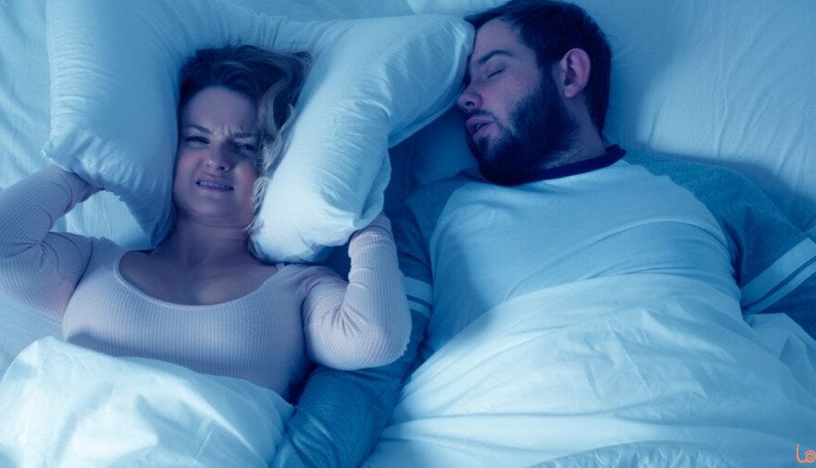 نصائح للتعامل مع زوجك الذي يعاني من الشخير أثناء النوم