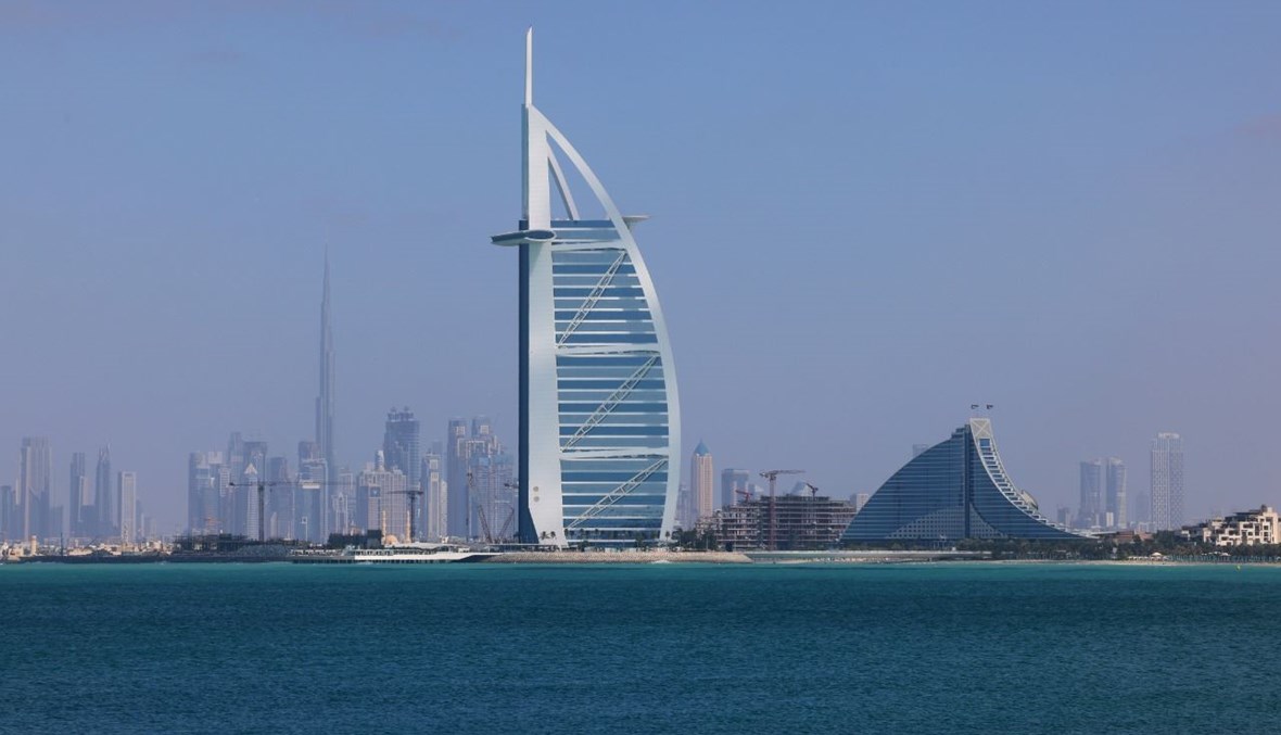 برج العرب في دبي (22 ك2 2021، أ ف ب). 