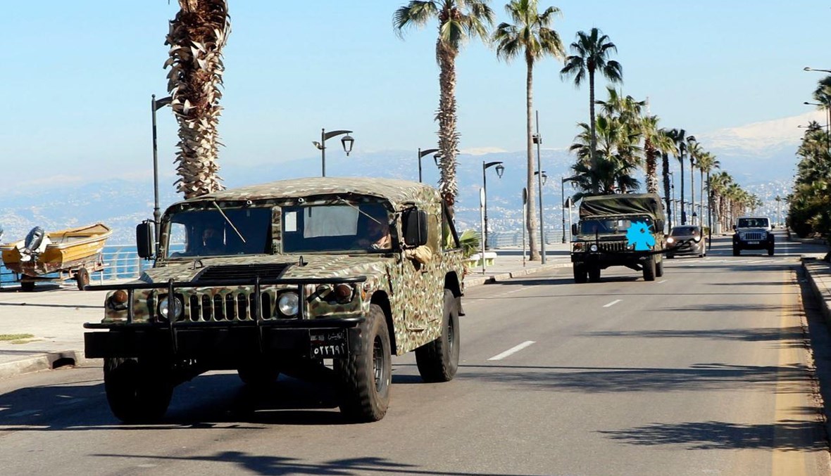 دوريات للجيش في بيروت.