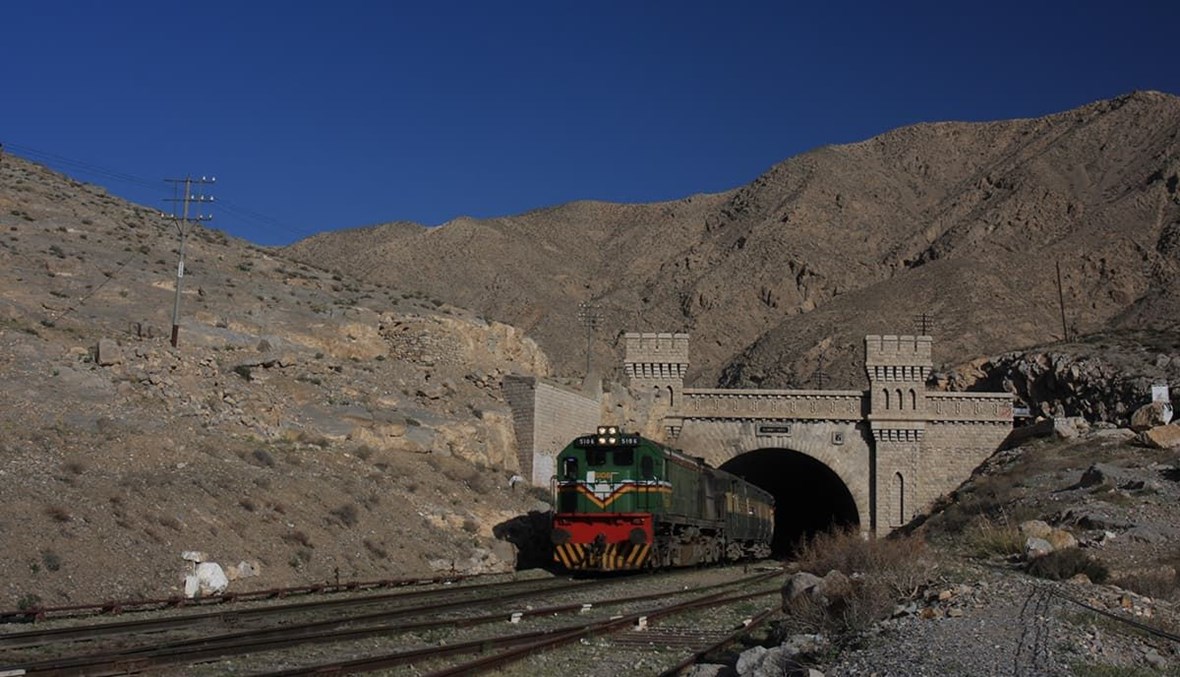 قطار في باكستان.