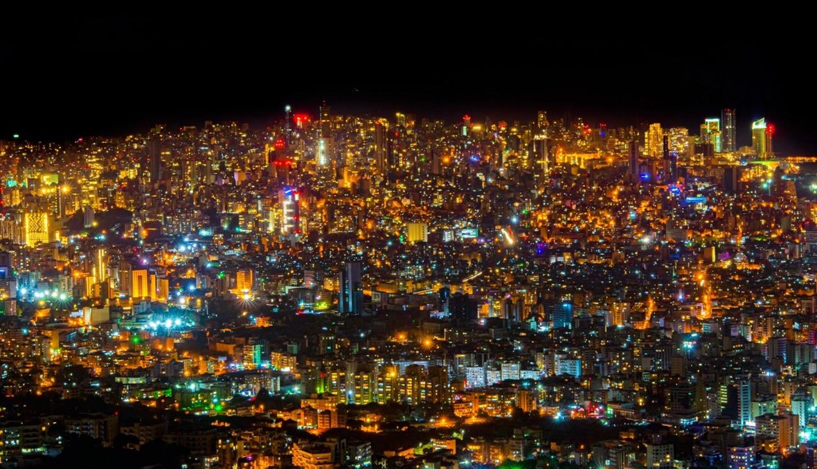 مشهد بيروتي ليلي. (تصوير نبيل اسماعيل) 