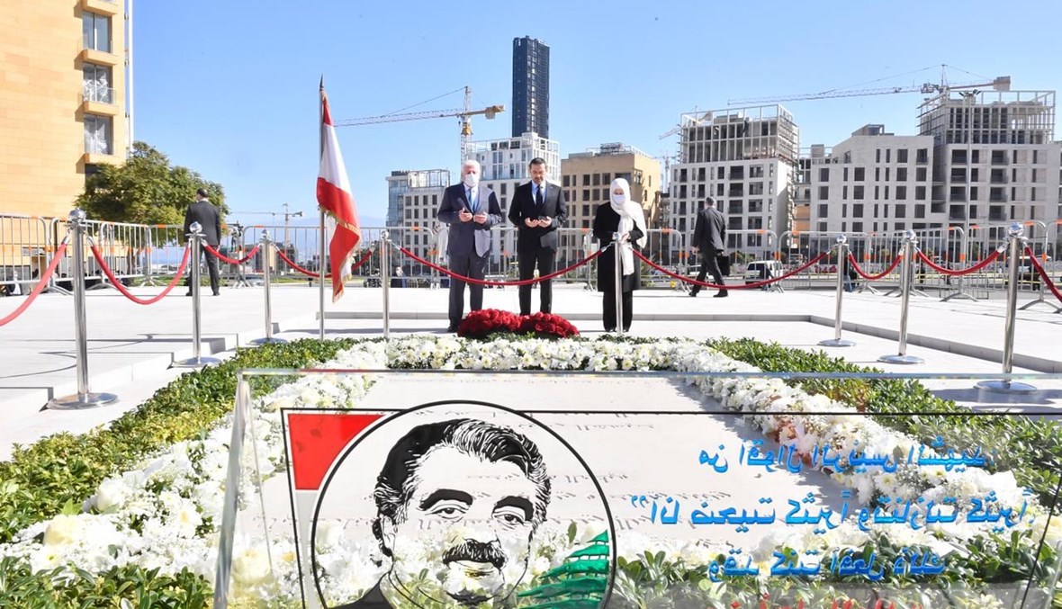 الرئيس الحريري يزور ضريح والده في ذكرى استشهاده (نبيل اسماعيل).